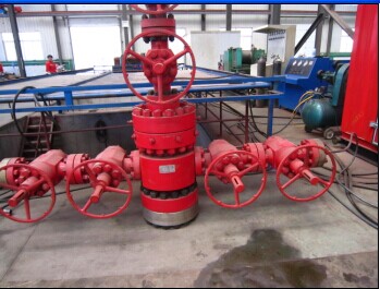 105MPa采油樹(shù)氣密封測(cè)試現(xiàn)