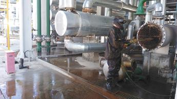 寧魯石化煉油廠高壓水流射清洗機設(shè)備交付圖片8